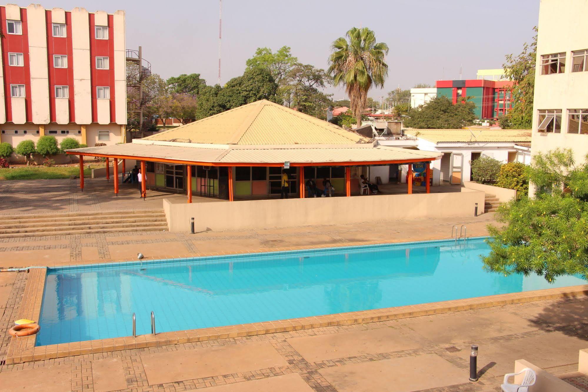 Agura Hotel Abuja Exterior foto